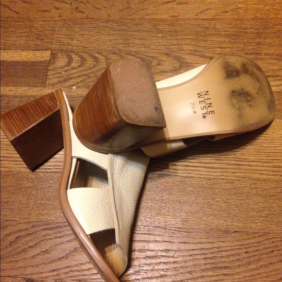 Nine West - Picture 3 of 4